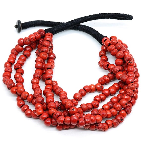 Bijoux avec corail rouge